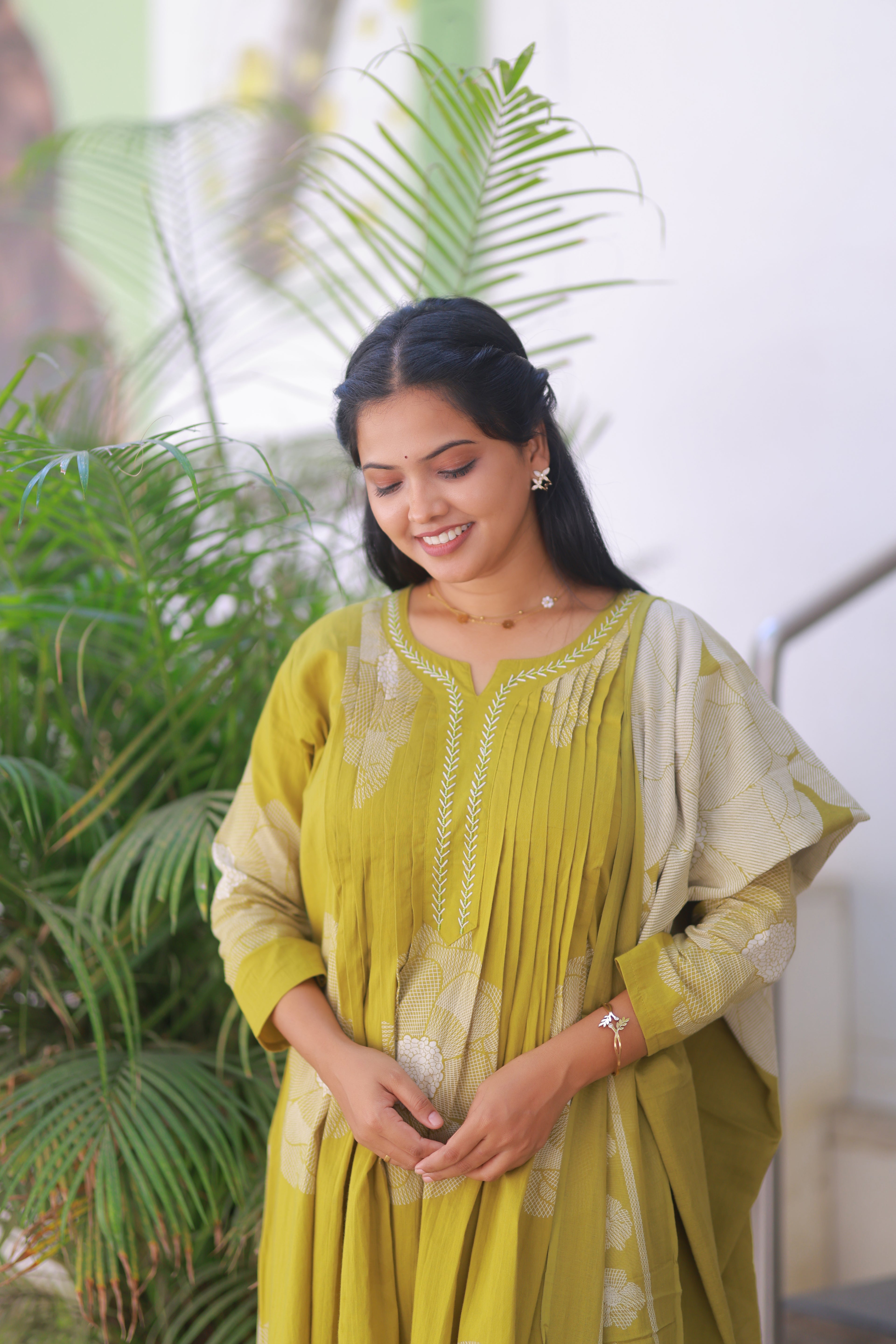 AURA ANARKALI