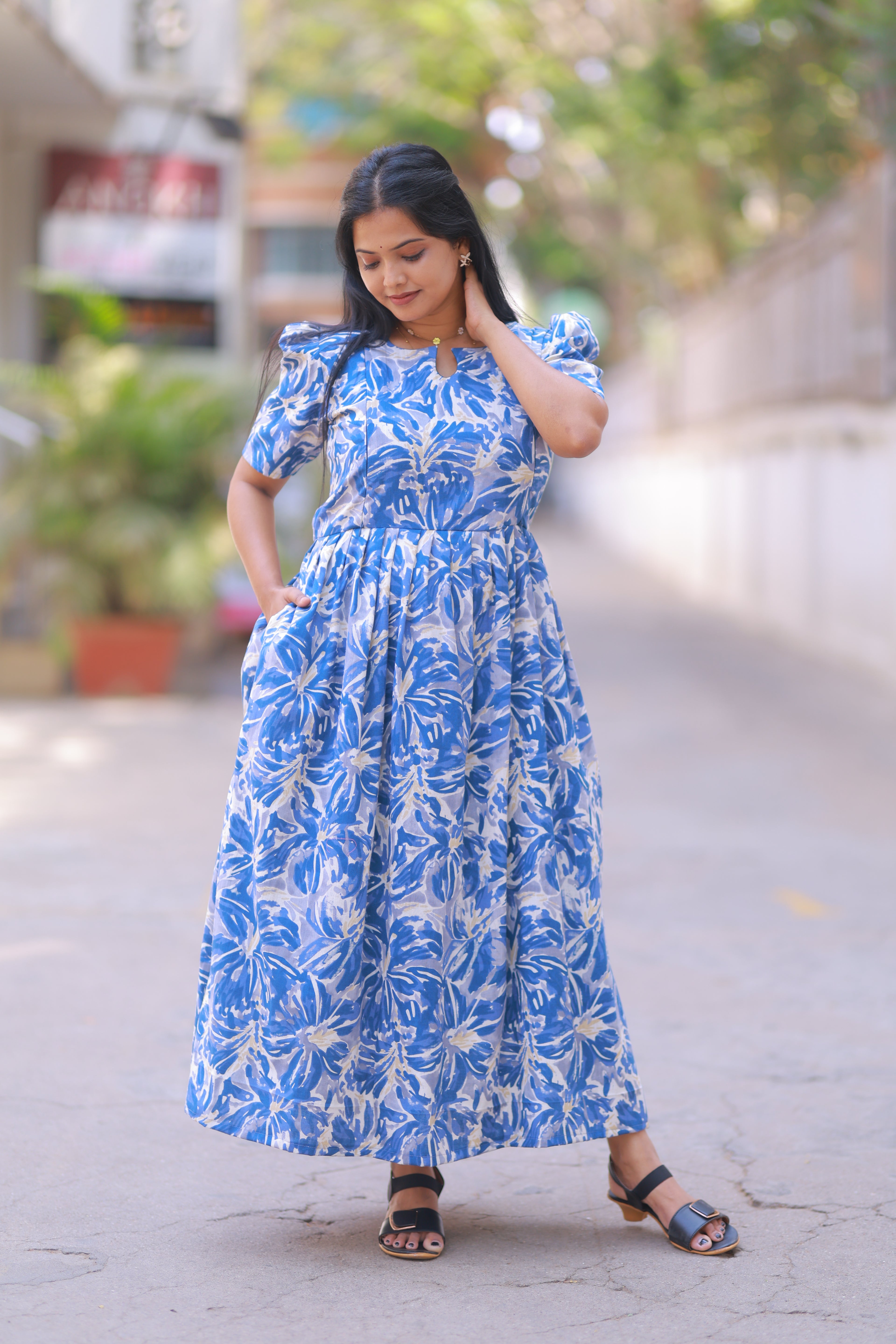 AZURE PETAL