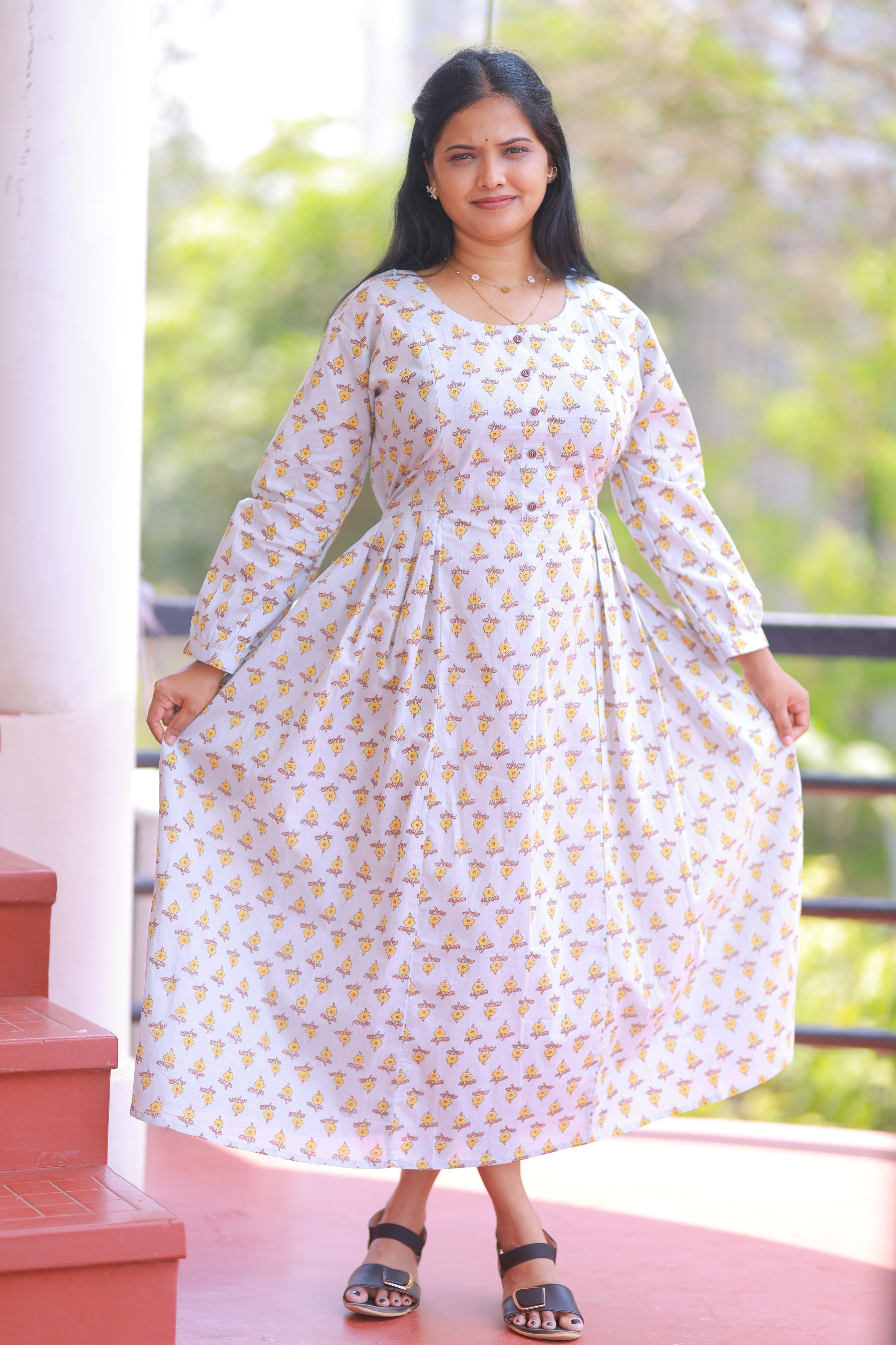 PRIM ROSE GOWN