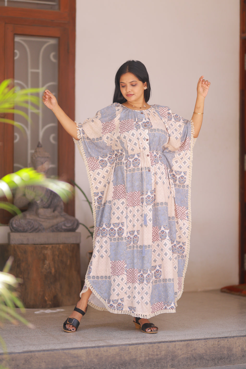 DREAMY TASSEL KAFTAN