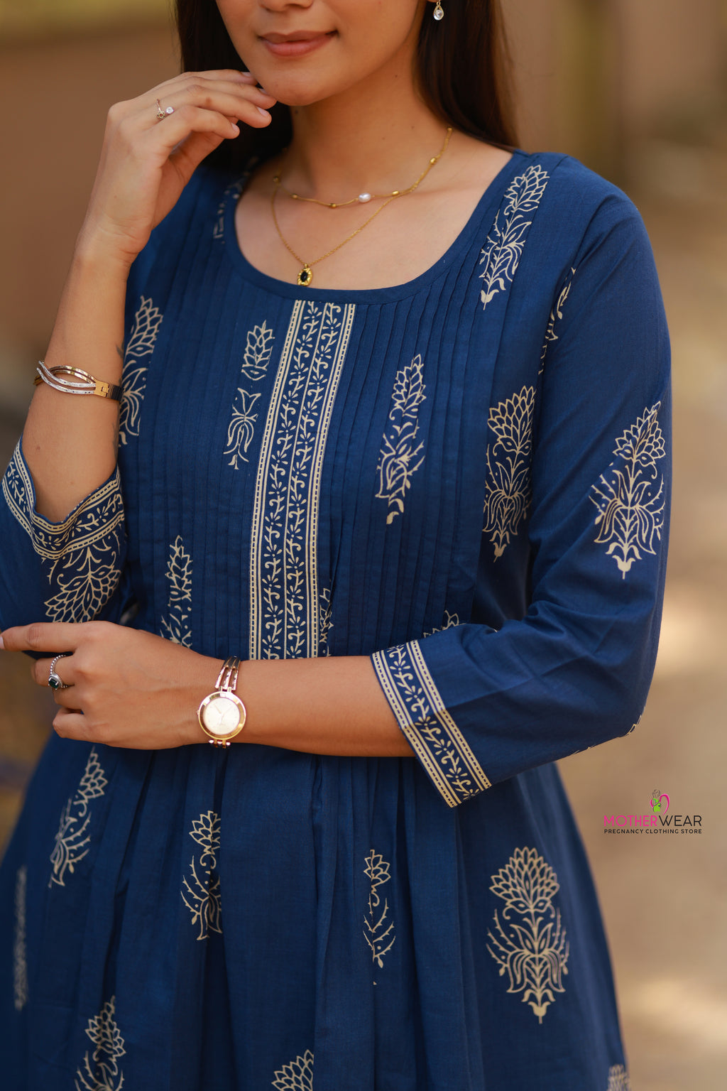 ROYAL BLUE ELEGANCE