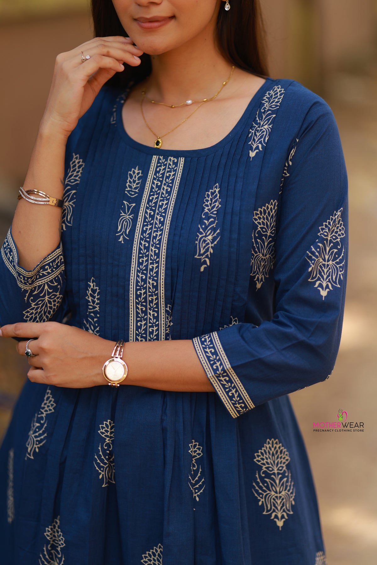 ROYAL BLUE ELEGANCE