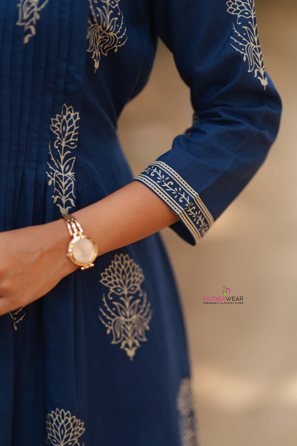 ROYAL BLUE ELEGANCE