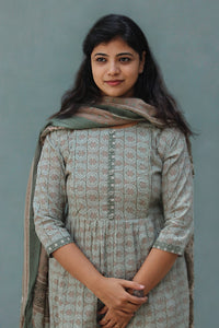 SAGE WHISHPER KURTA SET